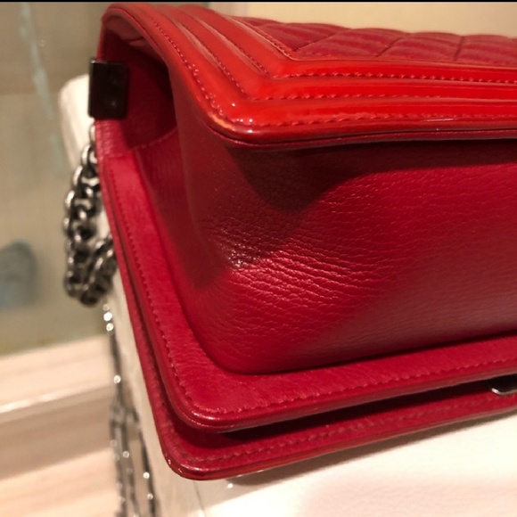 Chanel Bag - Picture 2 of 7